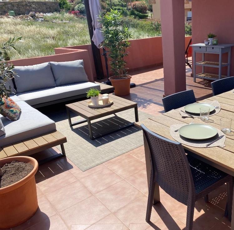Appartamento Penthouse Majestic Costa Golf Casares Esterno foto